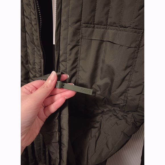 NWT RAINS Unisex Liner Jacket in Green Olive Size L - Picture 8 of 16